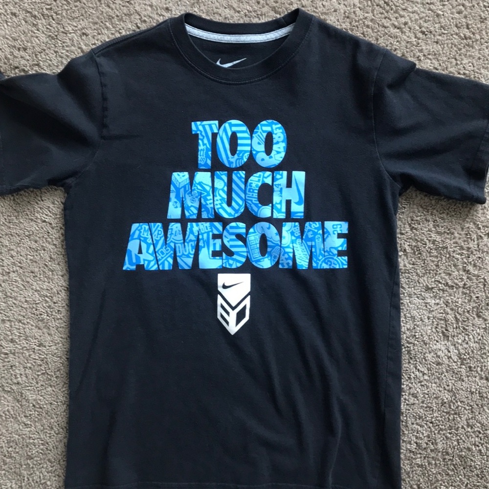 Boys Nike tee